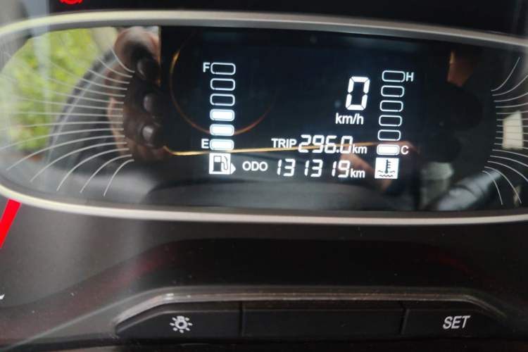 Used Baojun 510 2019 1.5L Manual Jingxiang Model China V Emission Standard Odometer Close Up