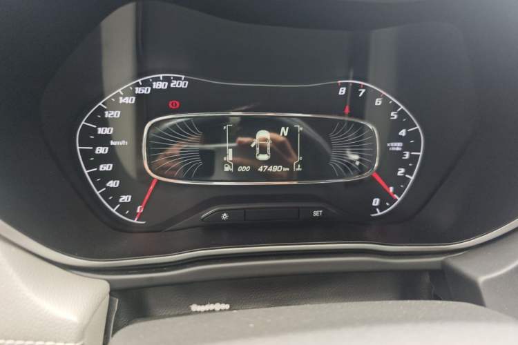 Used Baojun 510 2019 1.5L Automatic Enjoyment Model China V Emission Standard Odometer Close Up