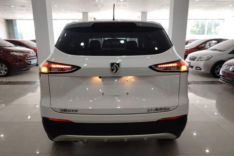 Used Baojun 510 2019 1.5L Manual Jingxiang Model 77kW China VI Emission Standard Rear