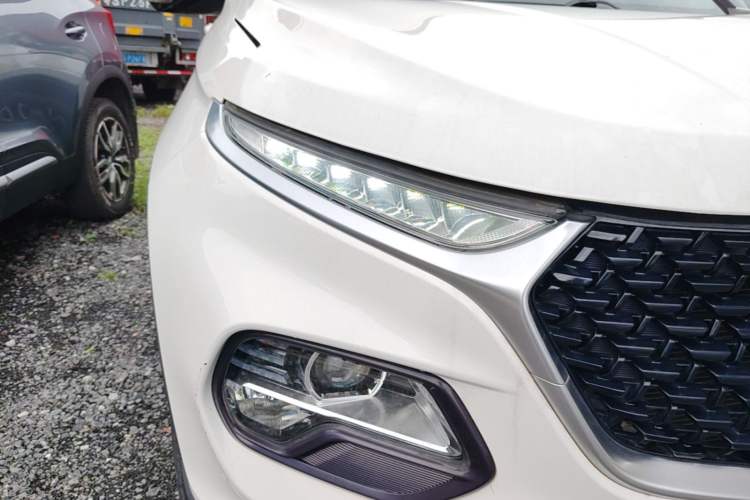 Used Baojun 510 2019 1.5L Automatic Premium Version National V Right Front Headlight
