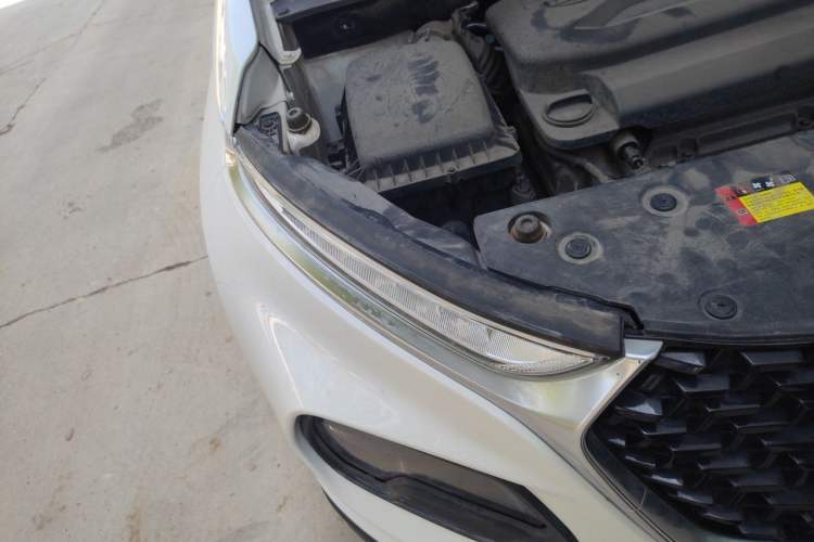 Used Baojun 510 2019 1.5L CVT Enjoyment Model China VI Emission Standard Right Front Headlight