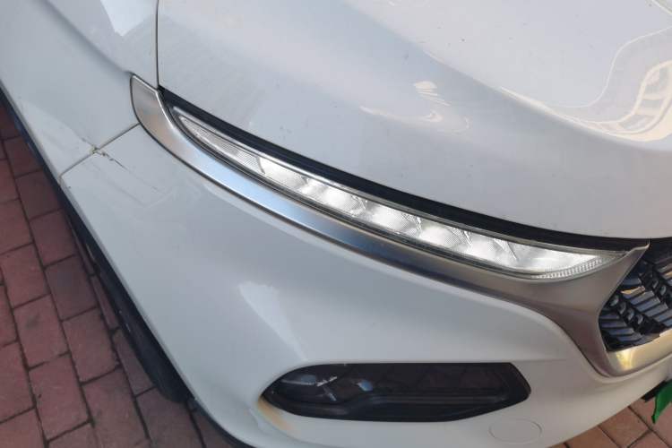 Used Baojun 510 2019 1.5L CVT Enjoyment Model China VI Emission Standard Right Front Headlight