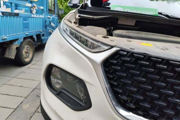 Used Baojun 510 2019 1.5L CVT Enjoyment Model China VI Emission Standard Right Front Headlight