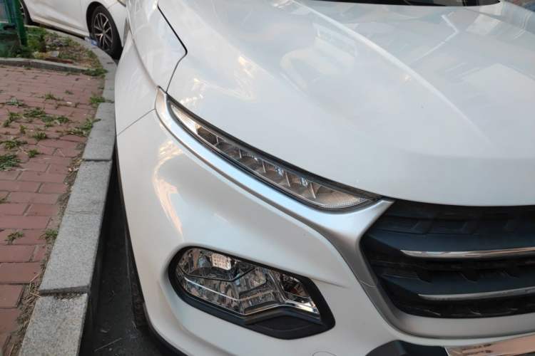 Used Baojun 510 2019 1.5L CVT Enjoyment Model China VI Emission Standard Right Front Headlight