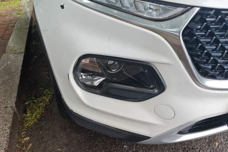 Used Baojun 510 2019 1.5L Manual Enjoyment Model 77kW China VI Emission Standard Right Front Headlight