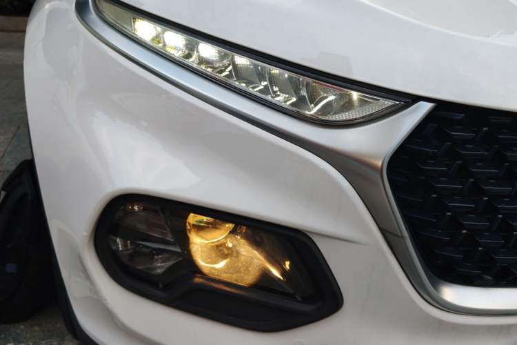 Used Baojun 510 2019 1.5L Automatic Premium Version National V Right Front Headlight
