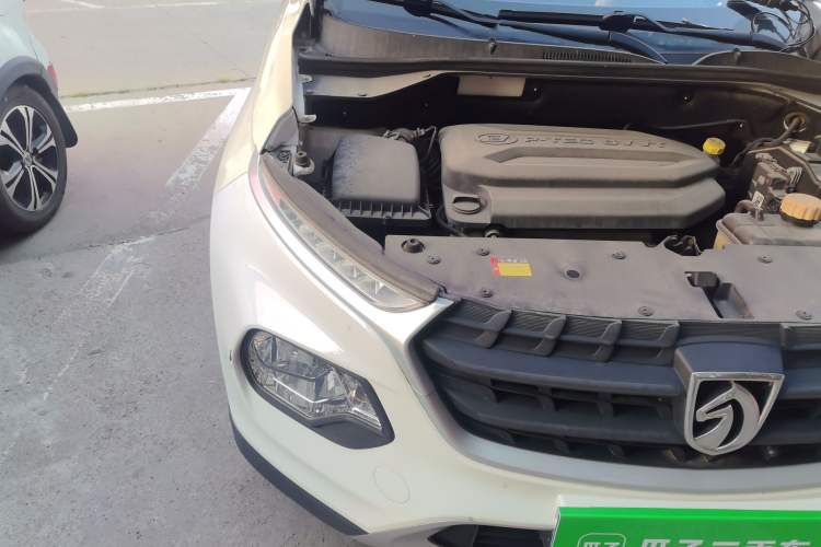 Used Baojun 510 2019 1.5L CVT Enjoyment Model China VI Emission Standard Right Front Headlight