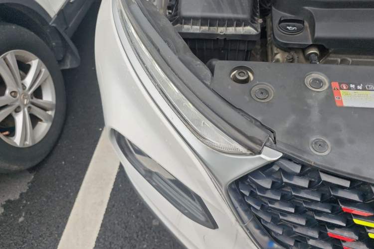 Used Baojun 510 2019 1.5L Automatic Enjoyment Model China V Emission Standard Right Front Headlight