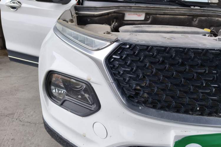 Used Baojun 510 2019 1.5L CVT Enjoyment Model China VI Emission Standard Right Front Headlight