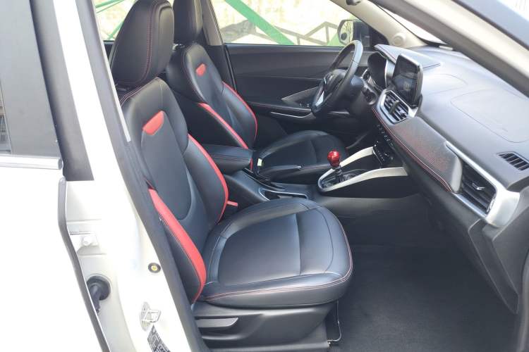 Used Baojun 510 2019 1.5L Manual Enjoyment Model 77kW China VI Right Front Seat