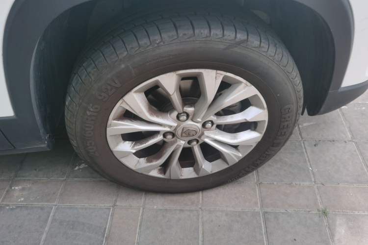 Used Baojun 510 2019 1.5L Manual Enjoyment Model 77kW China VI Emission Standard Right Front Wheel Hub