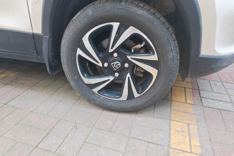 Used Baojun 510 2019 1.5L Manual Jingxiang Model 77kW China VI Emission Standard Right Front Wheel Hub