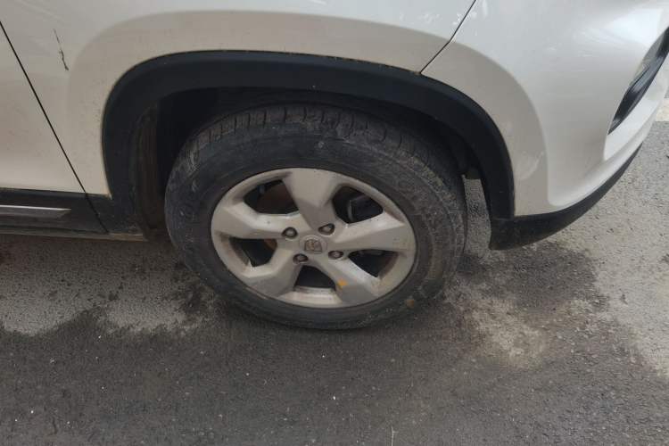 Used Baojun 510 2019 1.5L Manual Enjoyment Model China V Right Front Wheel Hub