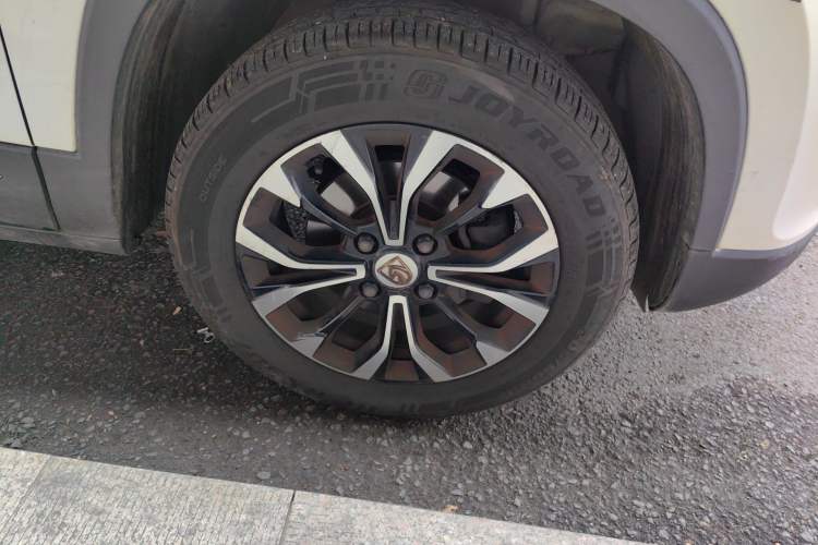 Used Baojun 510 2019 1.5L Manual Prestige Version China V Emission Standard Right Front Wheel Hub