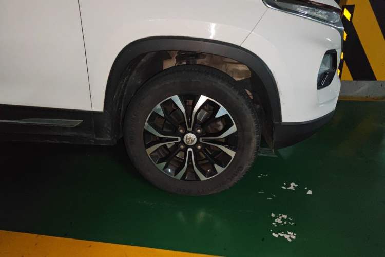 Used Baojun 510 2019 1.5L Manual Prestige Version China V Emission Standard Right Front Wheel Hub