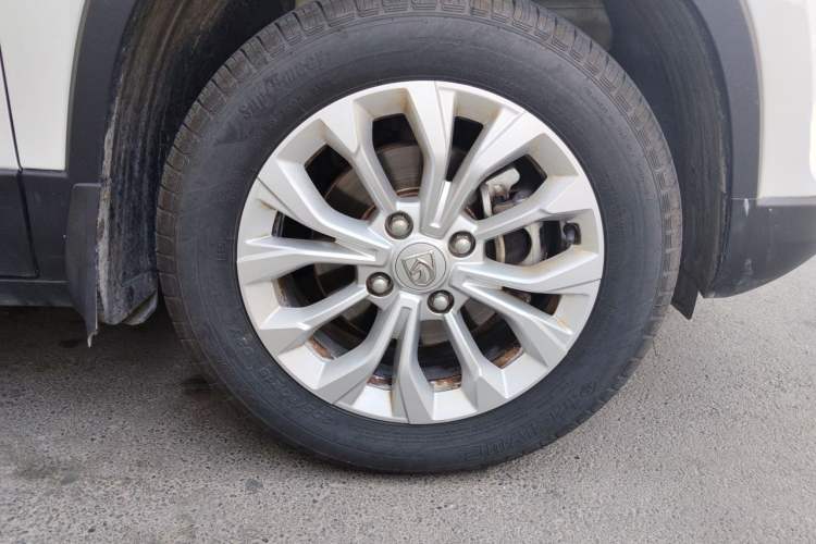 Used Baojun 510 2019 1.5L Manual Enjoyment Model China V Right Front Wheel Hub