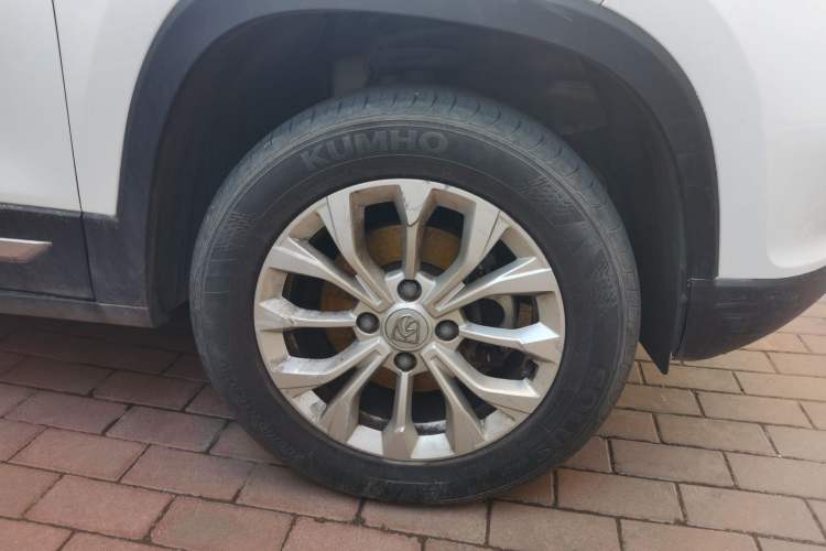 Used Baojun 510 2019 1.5L CVT Enjoyment Model China VI Emission Standard Right Front Wheel Hub