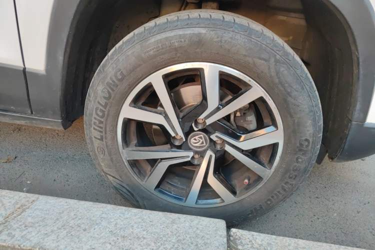 Used Baojun 510 2019 1.5L CVT Enjoyment Model China VI Emission Standard Right Front Wheel Hub
