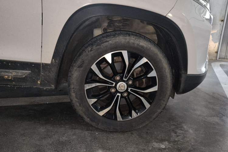 Used Baojun 510 2019 1.5L Automatic Prestige Edition China V Right Front Wheel Hub