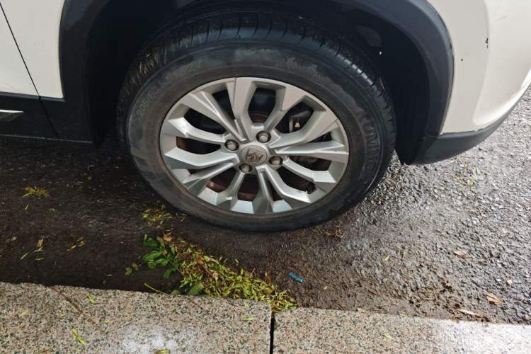 Used Baojun 510 2019 1.5L Manual Enjoyment Model 77kW China VI Emission Standard Right Front Wheel Hub
