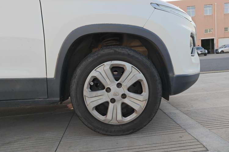 Used Baojun 510 2019 1.5L Manual Jingxiang Model 77kW China VI Emission Standard Right Front Wheel Hub