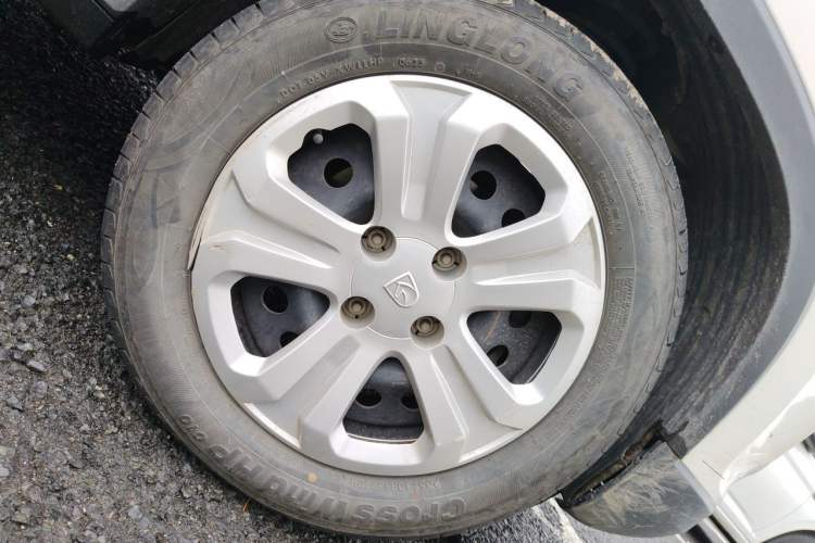 Used Baojun 510 2019 1.5L Manual Jingxiang Model China V Emission Standard Right Front Wheel Hub