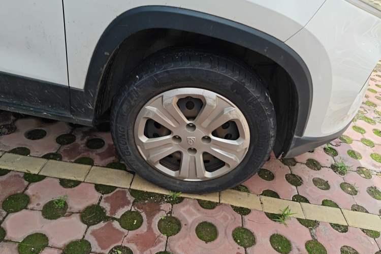 Used Baojun 510 2019 1.5L Manual Jingxiang Model China V Emission Standard Right Front Wheel Hub