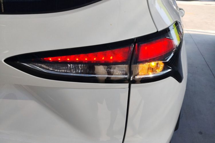 Used Baojun 510 2019 1.5L Manual Jingxiang Model 73kW China VI Emission Standard Right Rear Taillight