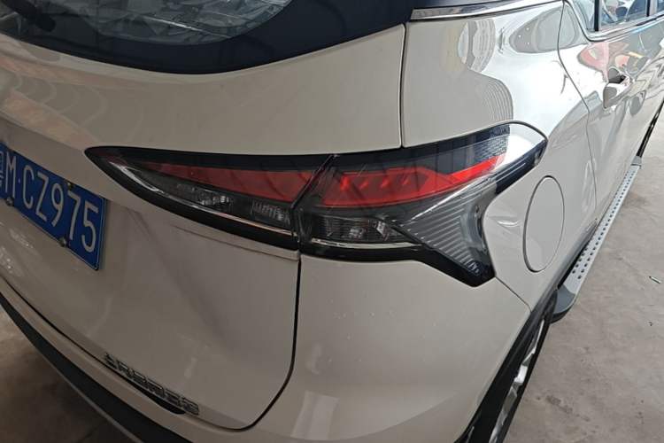 Used Baojun 510 2019 1.5L CVT Enjoyment Model China VI Emission Standard Right Rear Taillight