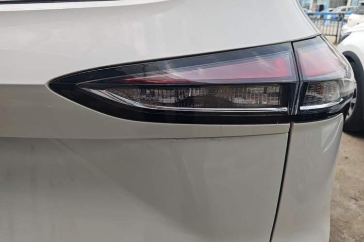 Used Baojun 510 2019 1.5L Automatic Prestige Edition China V Right Rear Taillight