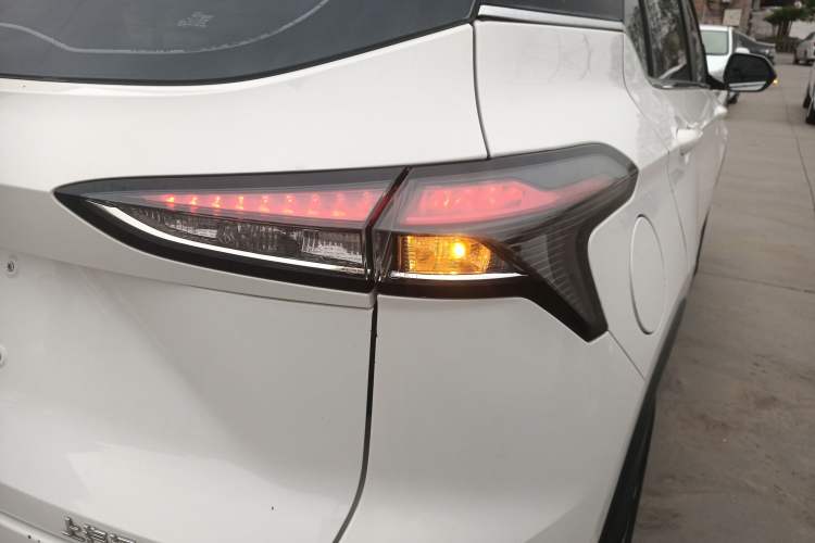 Used Baojun 510 2019 1.5L Manual Enjoyment Model China V Right Rear Taillight