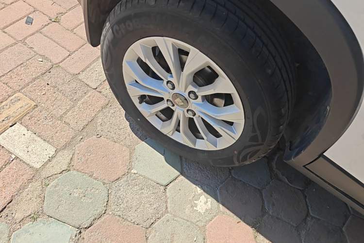 Used Baojun 510 2019 1.5L CVT Enjoyment Model China VI Emission Standard Right Rear Wheel Hub
