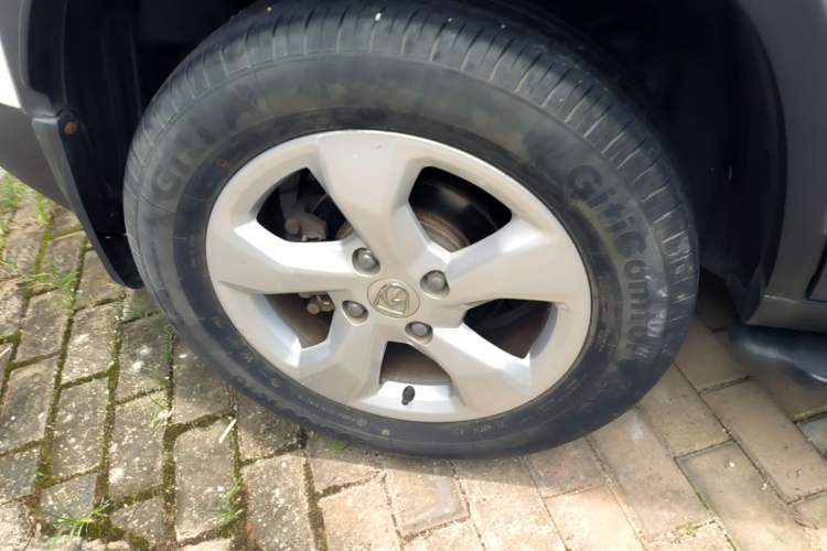 Used Baojun 510 2019 1.5L Automatic Enjoyment Model China V Emission Standard Right Rear Wheel Hub