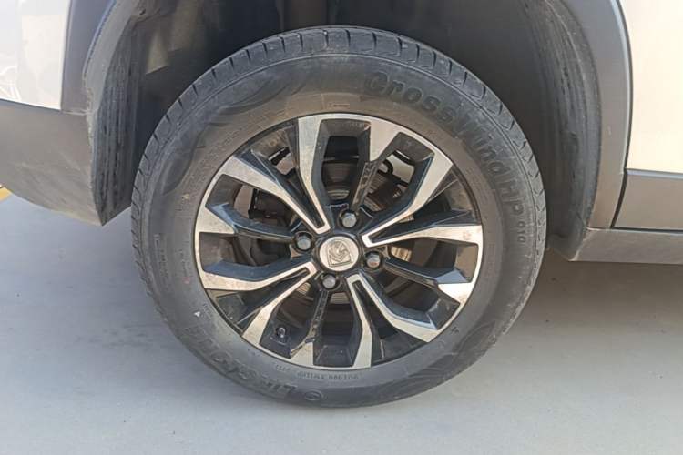Used Baojun 510 2019 1.5L Automatic Premium Version China VI Right Rear Wheel Hub