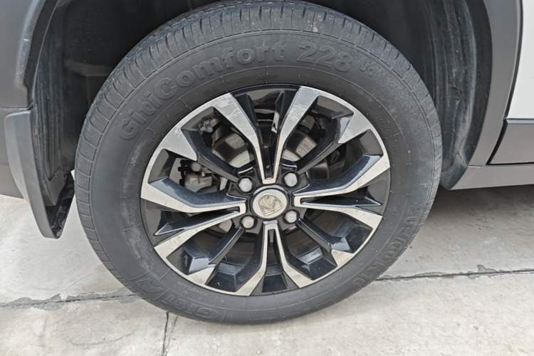 Used Baojun 510 2019 1.5L Automatic Prestige Edition China V Right Rear Wheel Hub