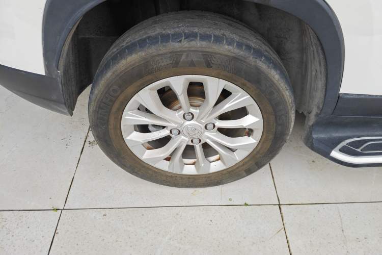 Used Baojun 510 2019 1.5L CVT Enjoyment Model China VI Emission Standard Right Rear Wheel Hub