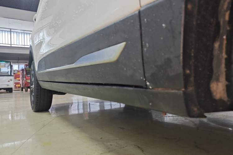 Used Baojun 510 2019 1.5L Automatic Premium Version National V Right Side Sill