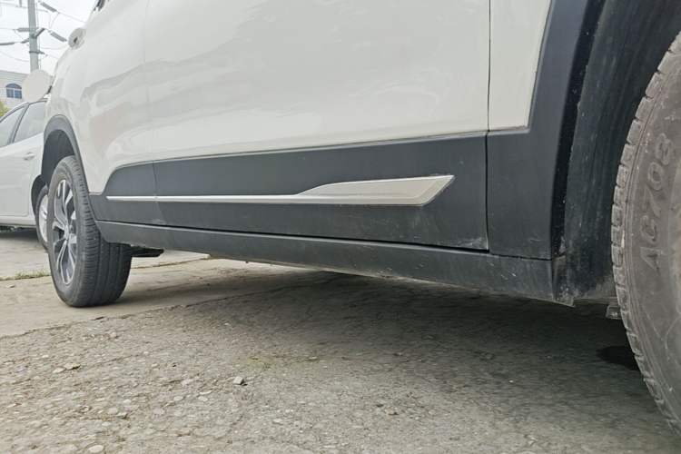 Used Baojun 510 2019 1.5L Manual Enjoyment Model 77kW China VI Right Side Sill