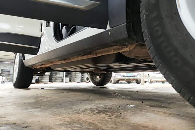 Used Baojun 510 2019 1.5L CVT Enjoyment Model China VI Emission Standard Right Side Sill