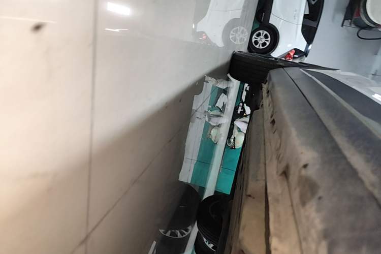 Used Baojun 510 2019 1.5L Automatic Premium Version National V Right Side Sill