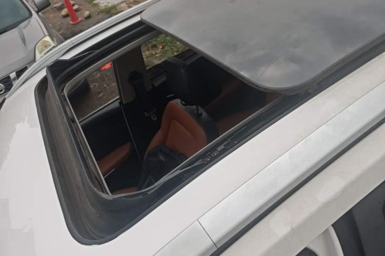 Used Baojun 510 2019 1.5L Automatic Premium Version National V Roof