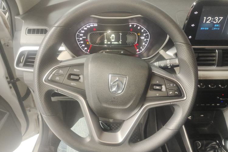 Used Baojun 510 2019 1.5L Manual Enjoyment Model 77kW China VI Emission Standard Steering Wheel