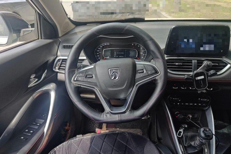 Used Baojun 510 2019 1.5L Manual Prestige Version China V Emission Standard Steering Wheel