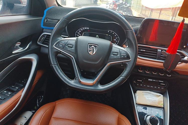 Used Baojun 510 2019 1.5L Automatic Premium Version National V Steering Wheel