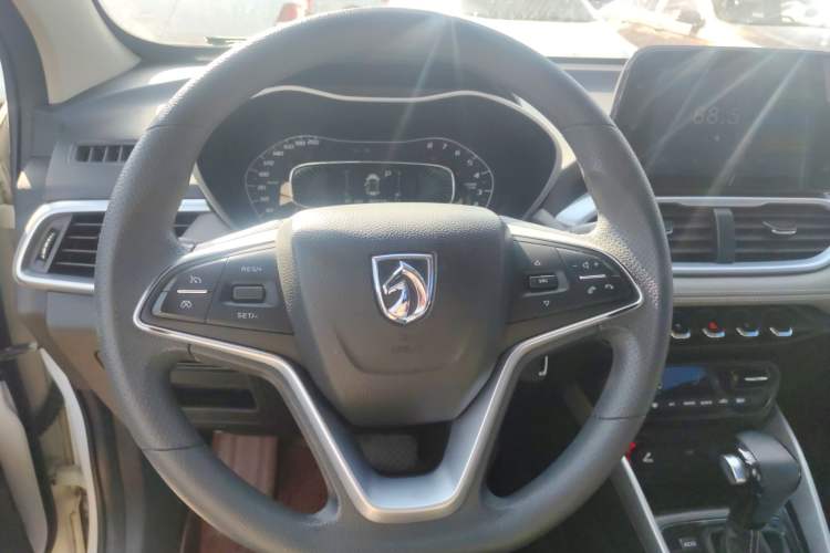 Used Baojun 510 2019 1.5L CVT Enjoyment Model China VI Emission Standard Steering Wheel