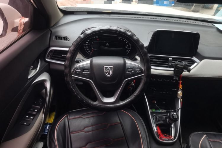 Used Baojun 510 2019 1.5L Manual Enjoyment Model China V Steering Wheel