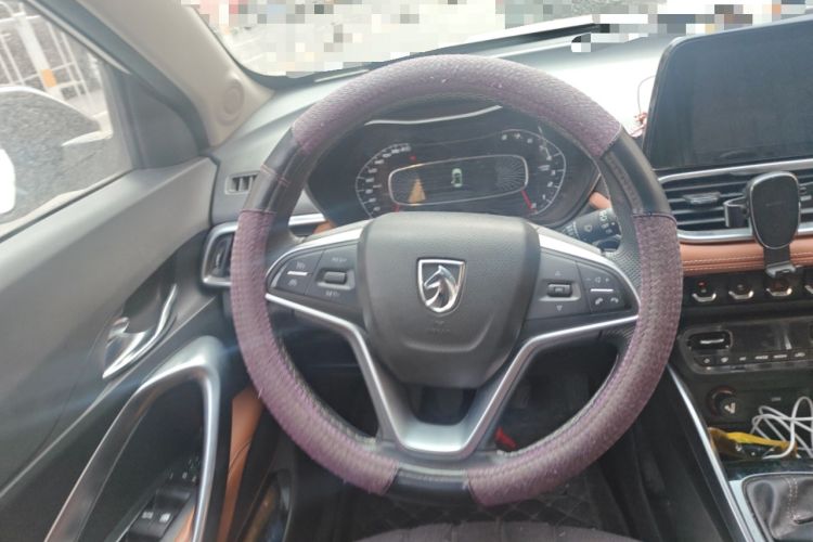 Used Baojun 510 2019 1.5L Manual Prestige Version 73kW China VI Emission Standard Steering Wheel