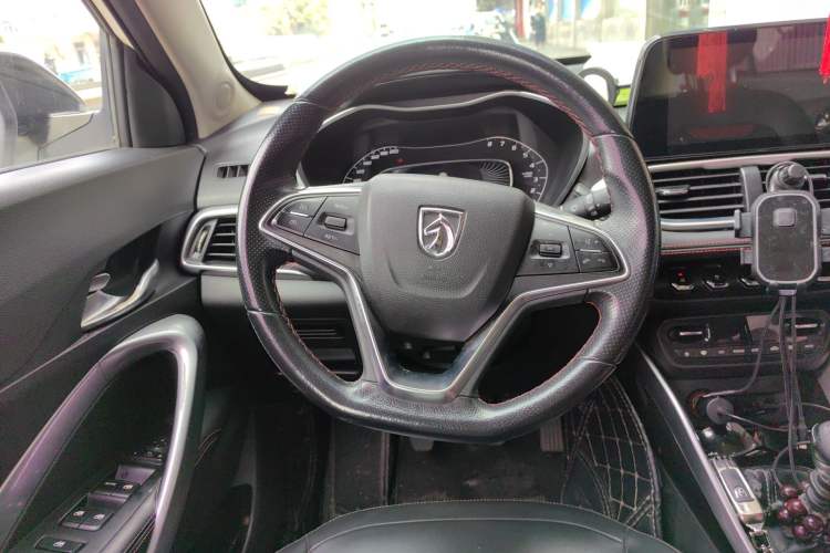 Used Baojun 510 2019 1.5L Manual Prestige Version China V Emission Standard Steering Wheel