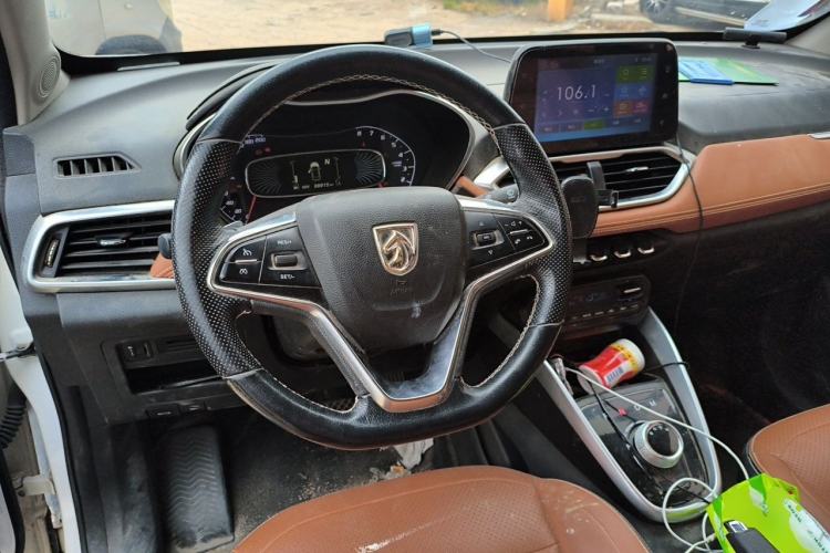 Used Baojun 510 2019 1.5L Automatic Premium Version National V Steering Wheel
