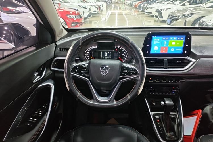 Used Baojun 510 2019 1.5L CVT Enjoyment Model China VI Emission Standard Steering Wheel